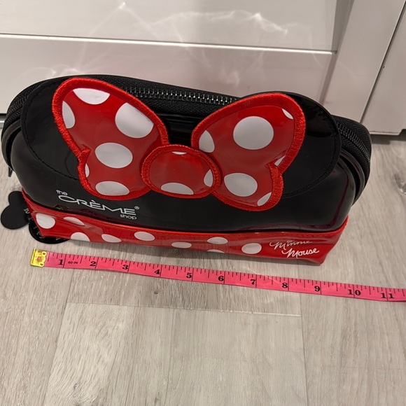 Disney Red and Black Minnie Mouse Makeup Bag - Picture 5 of 8